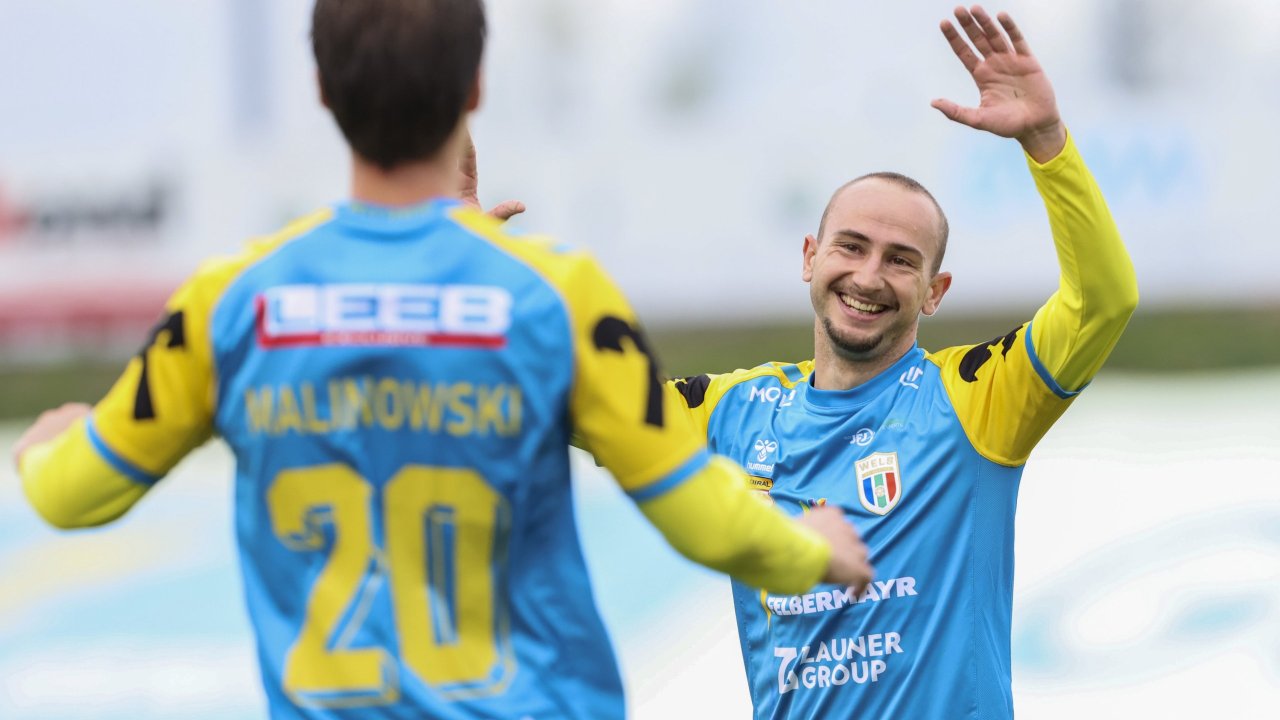Wels celebrates first league win in two months