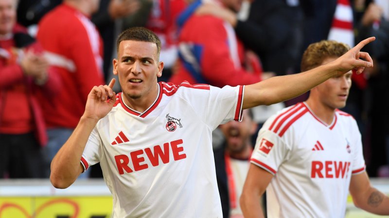 Gladbach botches Blessin's debut in derby against Cologne