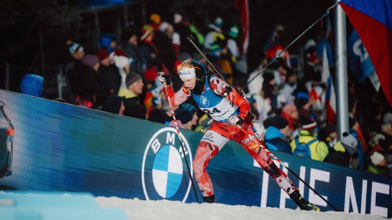 A jacket hand-signed by Biathlon World Champion Lisa Hauser
