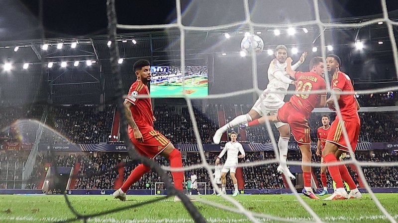 Crazy Second Half! LASK Loses Goal Spectacle Against Liverpool