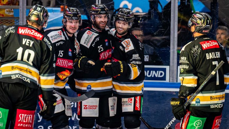 What makes the Vienna Capitals' power play so strong?