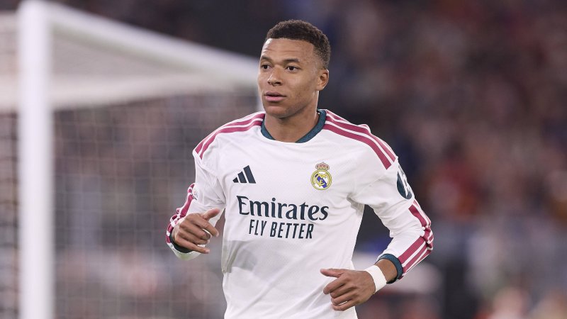 Mbappé surpasses Messi's Champions League record