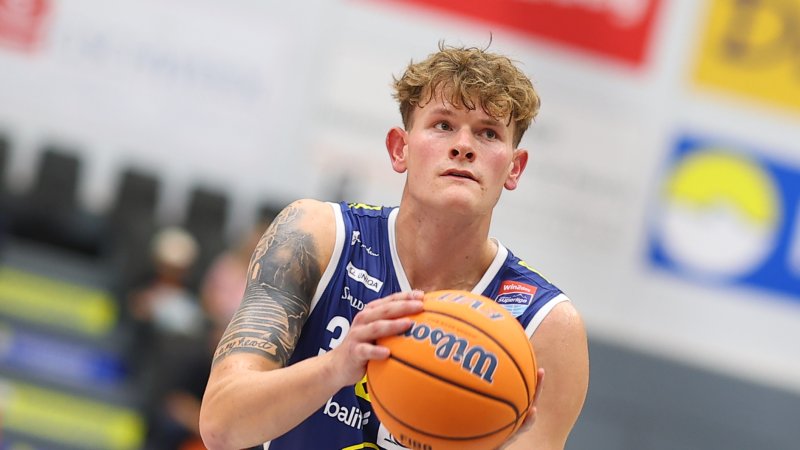 BSL: Gmunden still unbeaten after comeback win