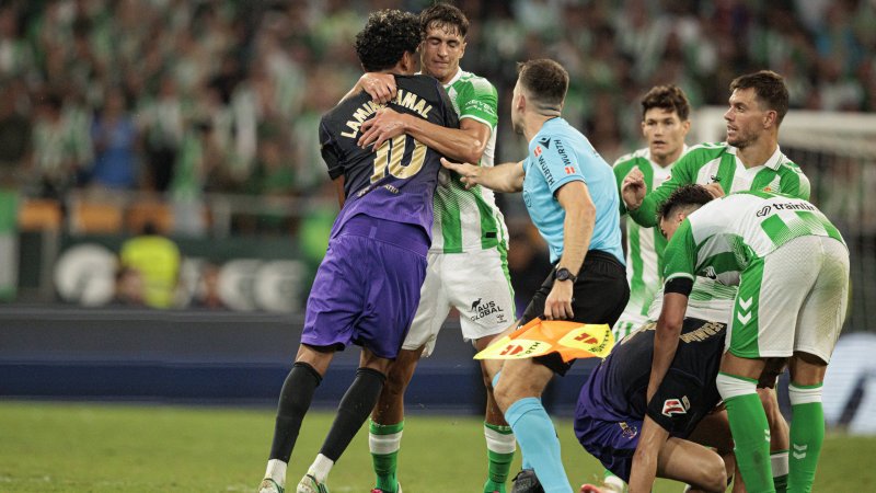 Headbutt on Lamine Yamal During Barca Goal Fest!