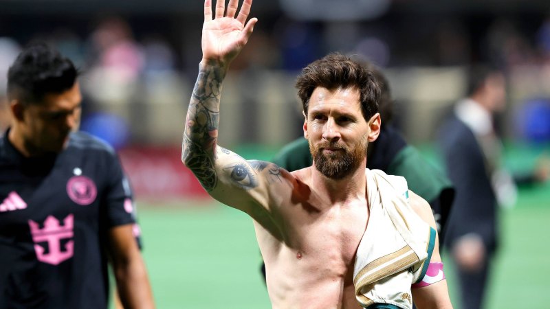 Lionel Messi shines once again