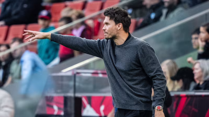 Röhl Praises the Substitutes