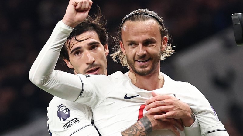 Tottenham celebrates first season win