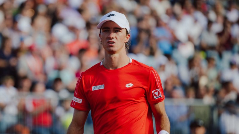 Neumayer advances to second qualifying round in Vienna