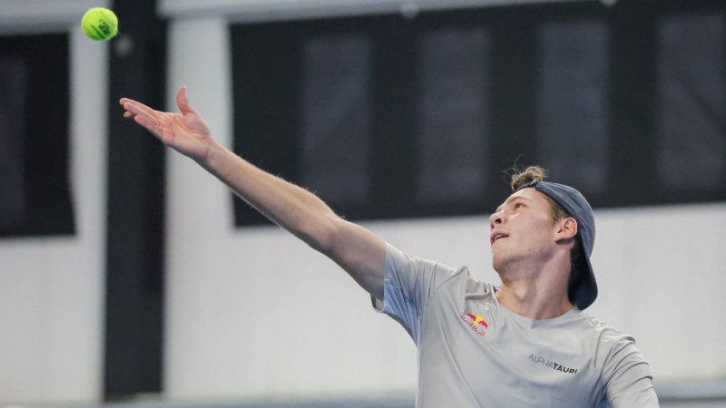 Joel Schwärzler narrowly loses in first Vienna qualification round