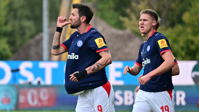 Goal and Victory: Successful Starting XI Debut for Ex-Rapid Player Kvilitaia