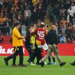 Istanbul Derby escalates after final whistle