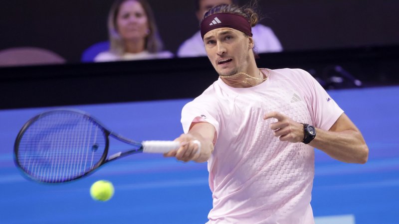 New World No. 1! Zverev in Vienna Quarterfinals