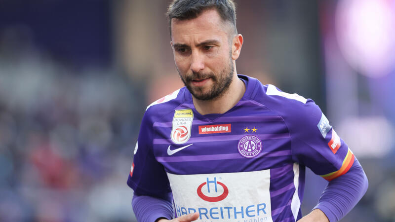 Austria Re-Signs Legend Markus Suttner